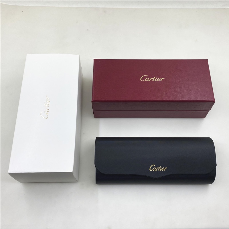 Mắt Kính Cartier Kết Hợp Với Trang Phục Như Thế Nào?